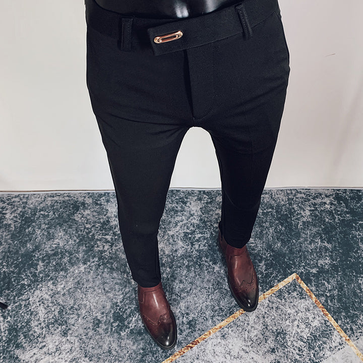 Herren nan taillierte Slimfit Anzughose mit elastischem Bund, verdecktem Reißverschluss und modischem Gürteldetail Echo Archiv