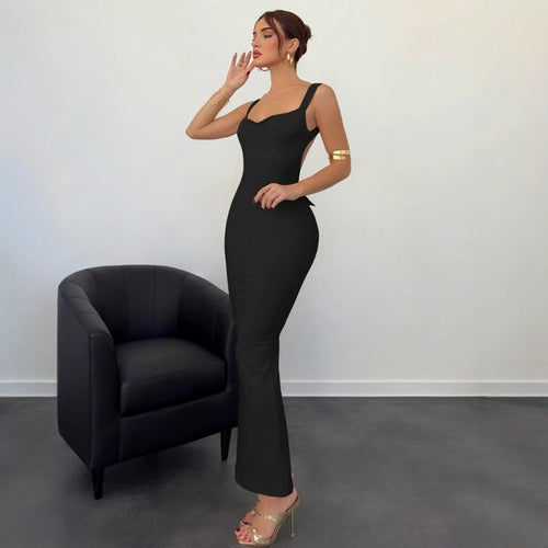 Damen Elegantes Abendkleid mit offenem Rücken und Schleifenakzent Echo Archiv