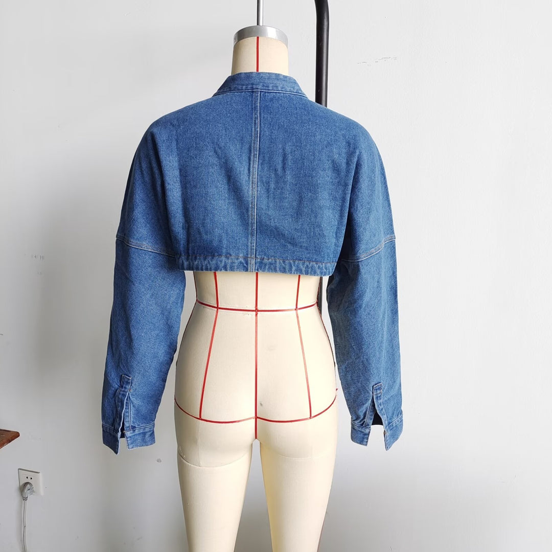 Damen cropped Jeansbolerojacke mit Stehkragen, oversize-Ärmeln und verdeckter Frontleiste – Célinea