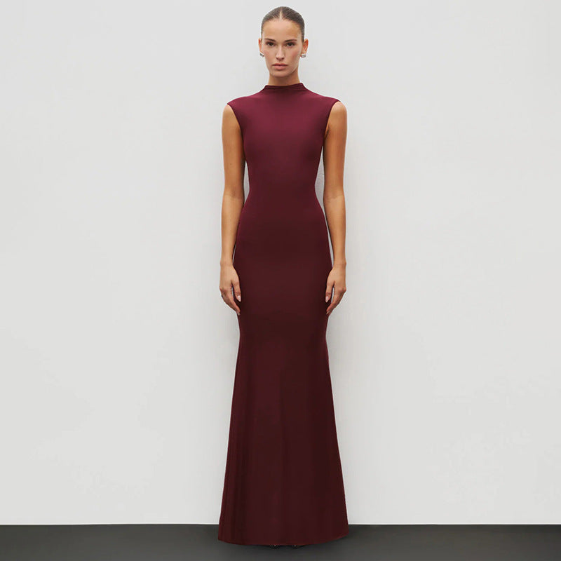 Damen Elegantes Schmalgeschossenes Maxikleid mit hohem Kragen Echo Archiv