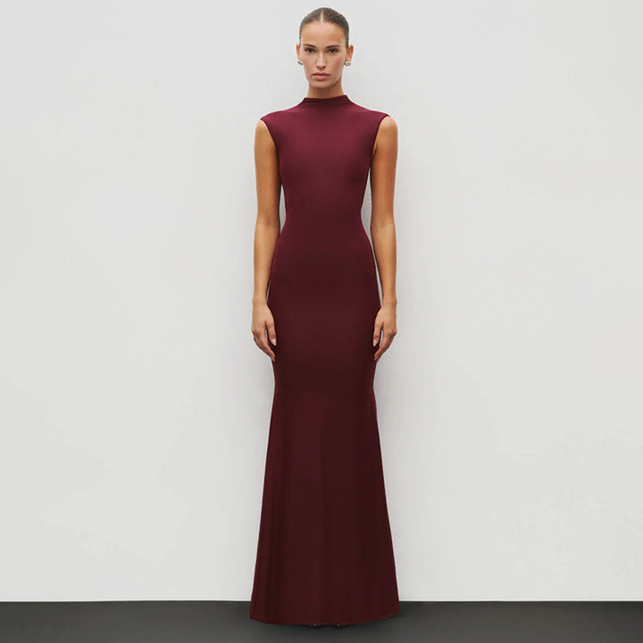 Damen Elegantes Schmalgeschossenes Maxikleid mit hohem Kragen Echo Archiv