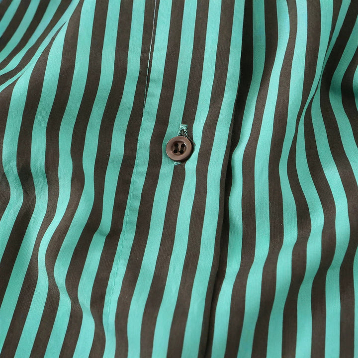 Damen Oversize-Hemdbluse mit asymmetrischem Saum und diagonalem Taschen-Detail Echo Archiv