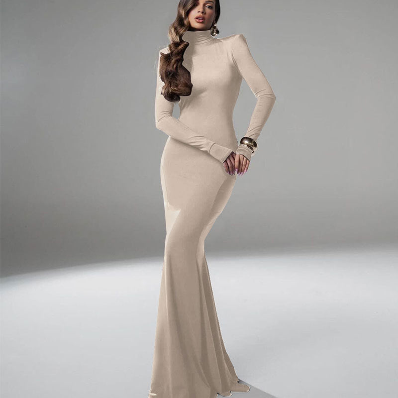 Damen figurbetontes Maxikleid mit hohem Kragen und langen Ärmeln Echo Archiv