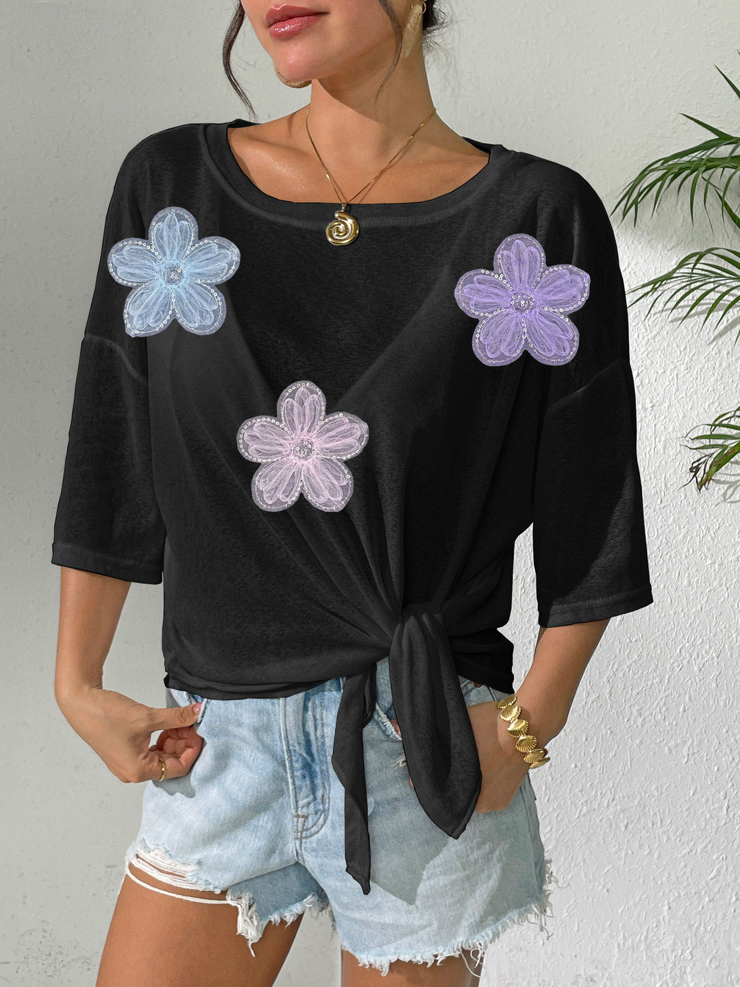 Damen lässiges Oberteil mit floralem Design und seitlichem Knoten Echo Archiv