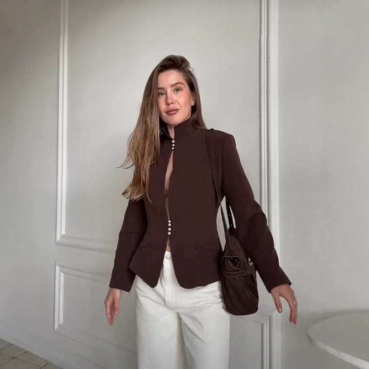 Damen Taillierter Blazer mit Stehkragen und Perlenknopf-Leiste Echoarchiv