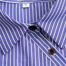 Damen Oversize Streifenbluse mit diagonaler Knopfleiste und Kentkragen Echoarchiv