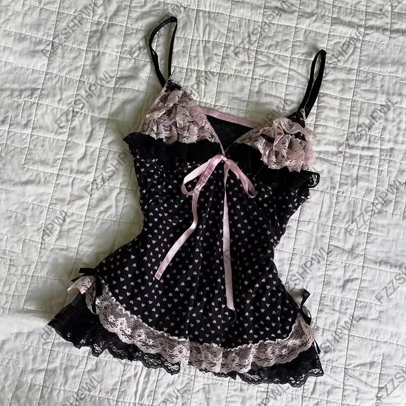 Damen verführerisches Schlafkleid mit Spitzenbesatz und Rüschendetails Echo Archiv