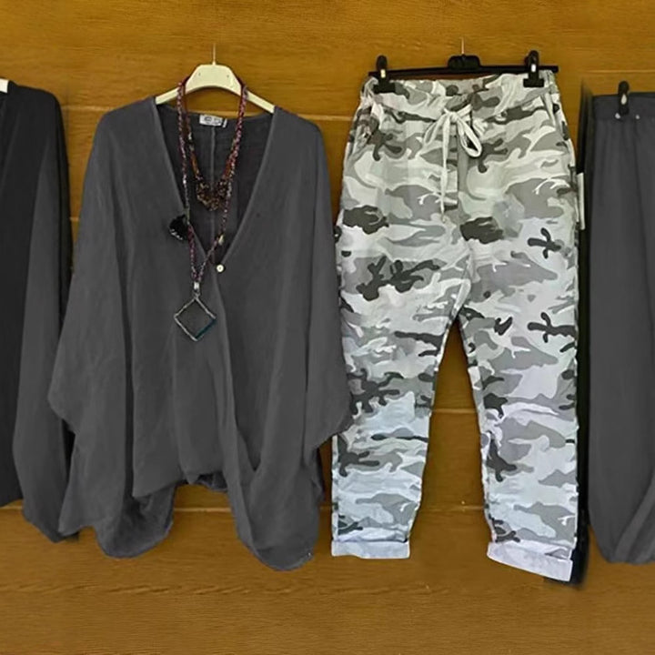 Damen nan Zweiteiler aus fließendem Kimono-Top und Camouflage-Jogginghose Echo Archiv