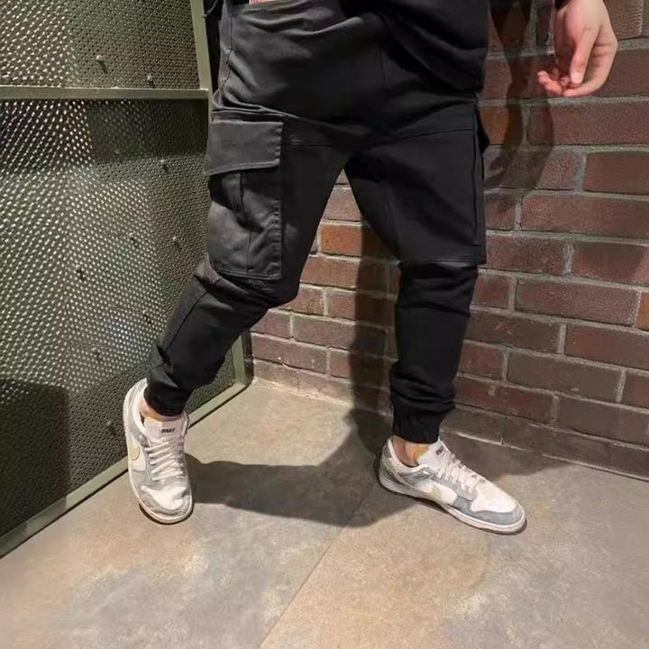 Herren Cargo-Hose mit elastischen Bündchen und praktischen Taschen Echoarchiv