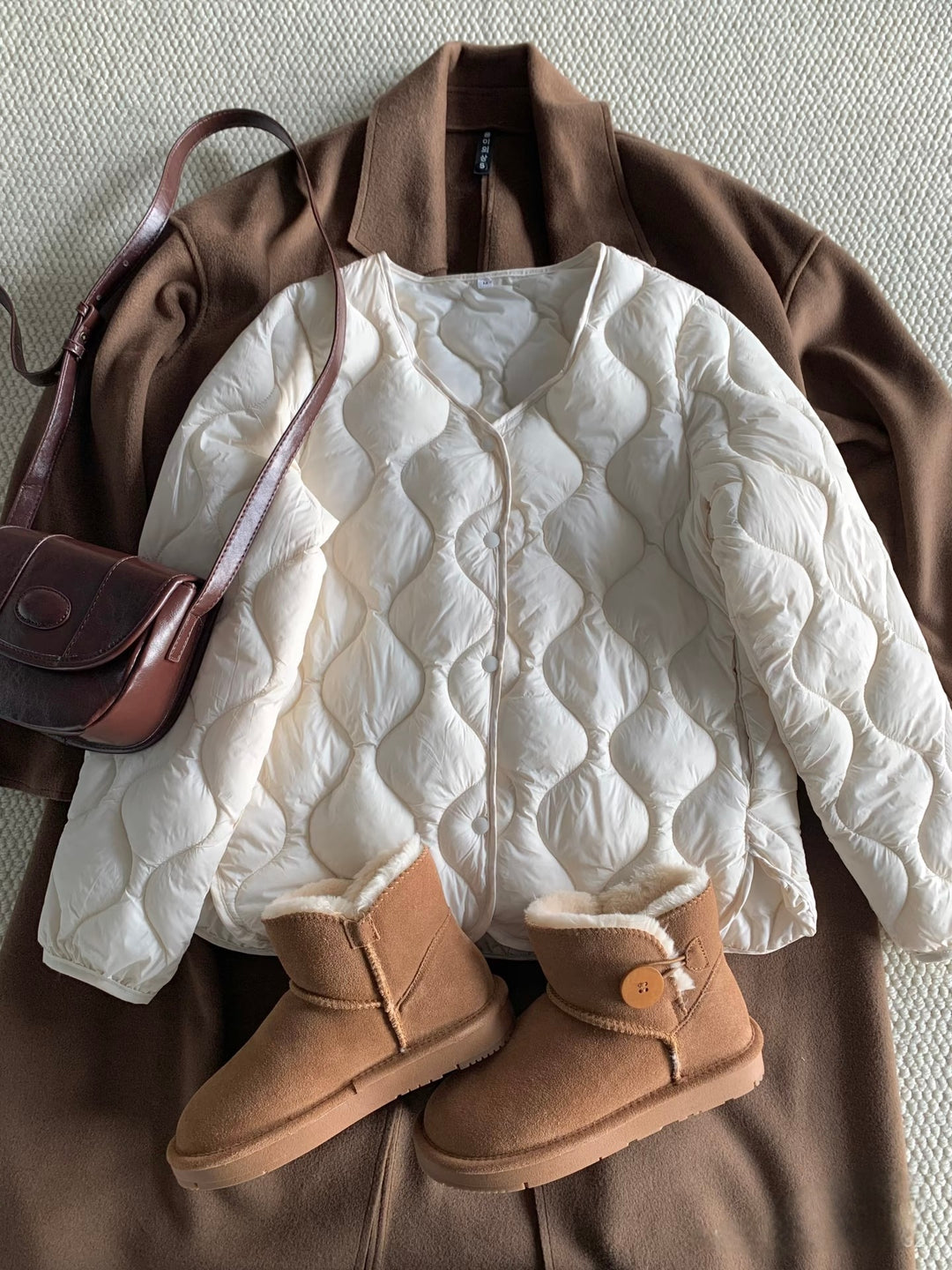Damen Modische Daunenjacke Echoarchiv