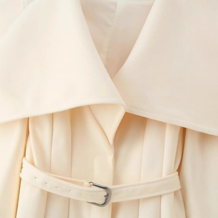 Damen langer Mantel mit voluminösem Schalkragen und taillierendem Bindegürtel – Montévia