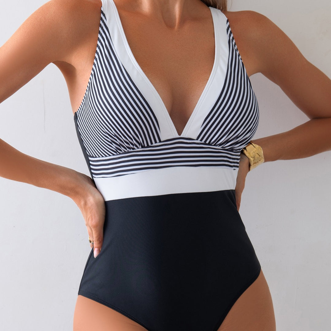 Damen Eleganter Badestrumpf mit tiefem V-Ausschnitt Echo Archiv