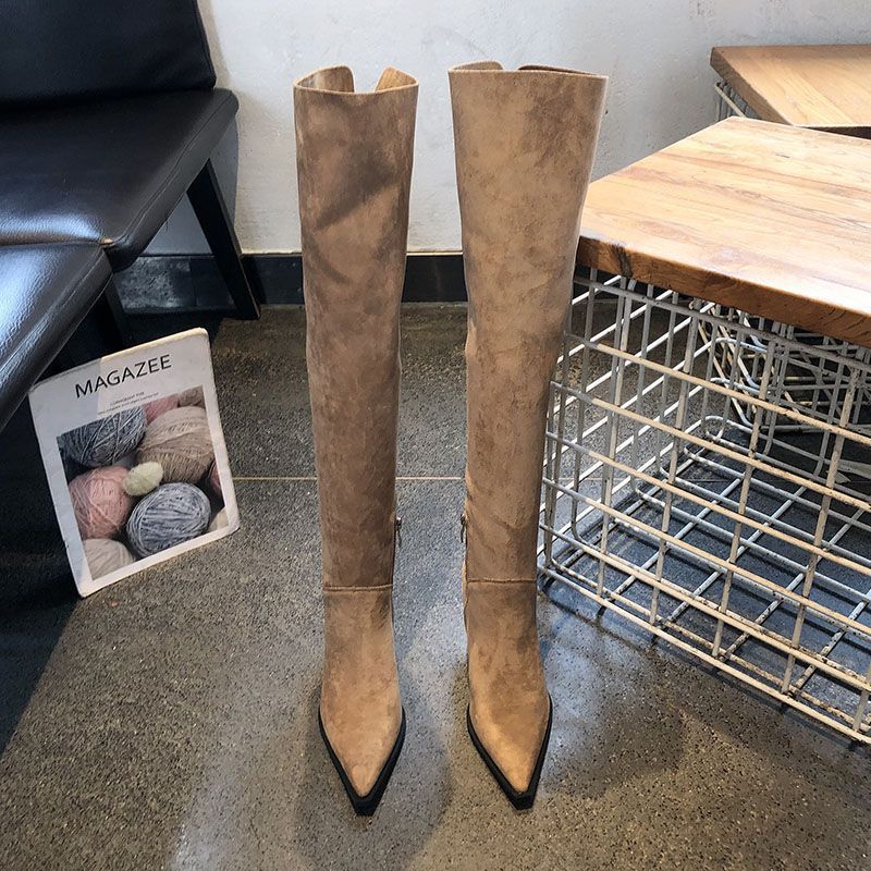 Damen Overknee-Stiefel aus Veloursoptik mit spitzer Zehenform und schmalem Absatz Echo Archiv