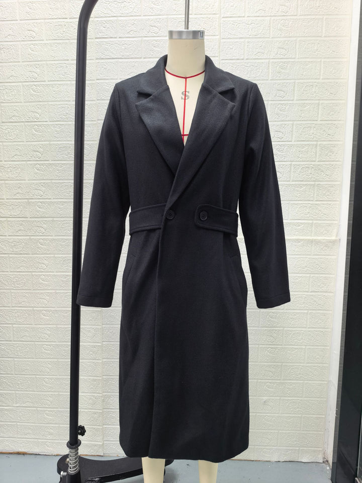 Damen Longline-Mantel mit Reverskragen und Pattentaschen-Detail Echoarchiv