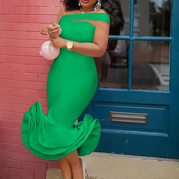 Damen figurbetontes Mermaid-Kleid mit schulterfreiem Design und wogendem Saum Echo Archiv