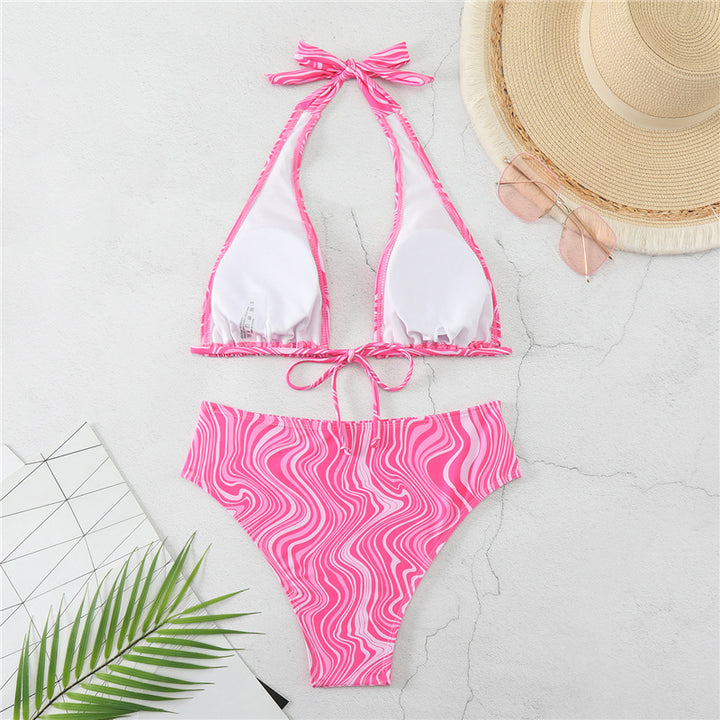 Damen Triangel-Bikini mit elegantem Wickeldetail und modischem Wellenmuster Echo Archiv