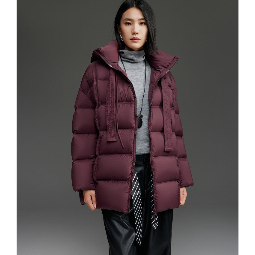Damen Boxy-Steppjacke mit übergroßem Thermokragen und dekorativen Kordel-Details Echoarchiv