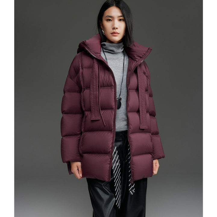 Damen Boxy-Steppjacke mit übergroßem Thermokragen und dekorativen Kordel-Details Echoarchiv
