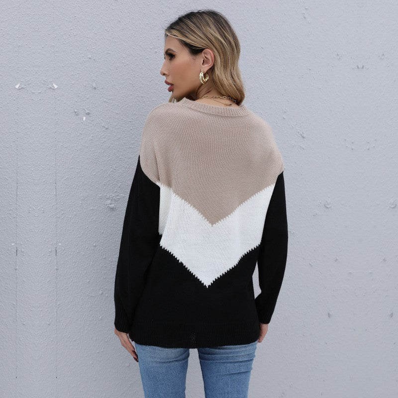 Damen Feinstrick-Pullover mit Chevrondessin, Rundhalsausschnitt und lockerer Silhouette Echoarchiv