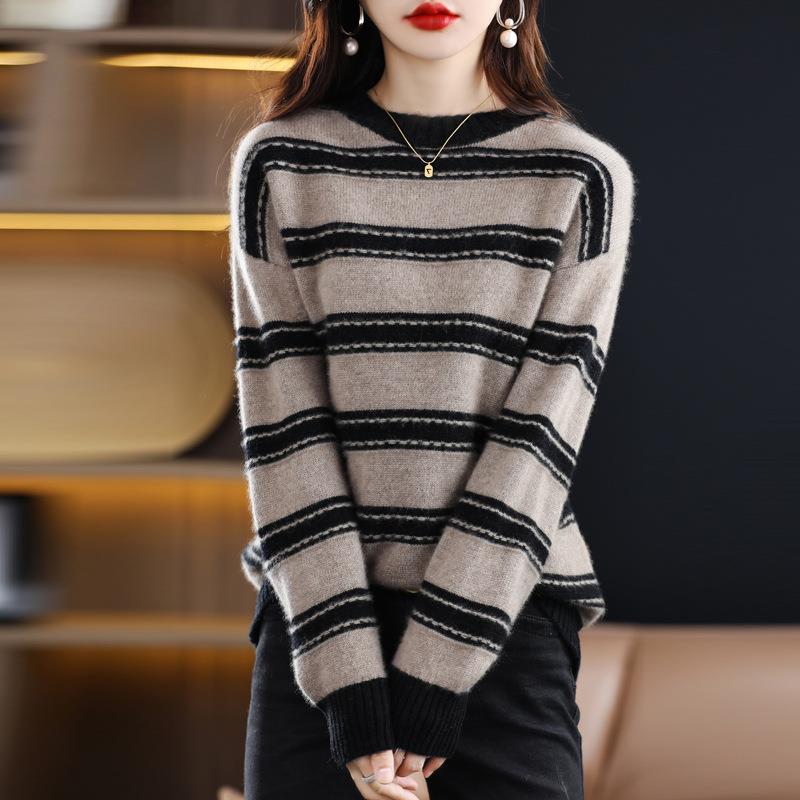Damen Weicher Streifenpullover im Mohair‑Look mit kastenförmiger Silhouette Echoarchiv