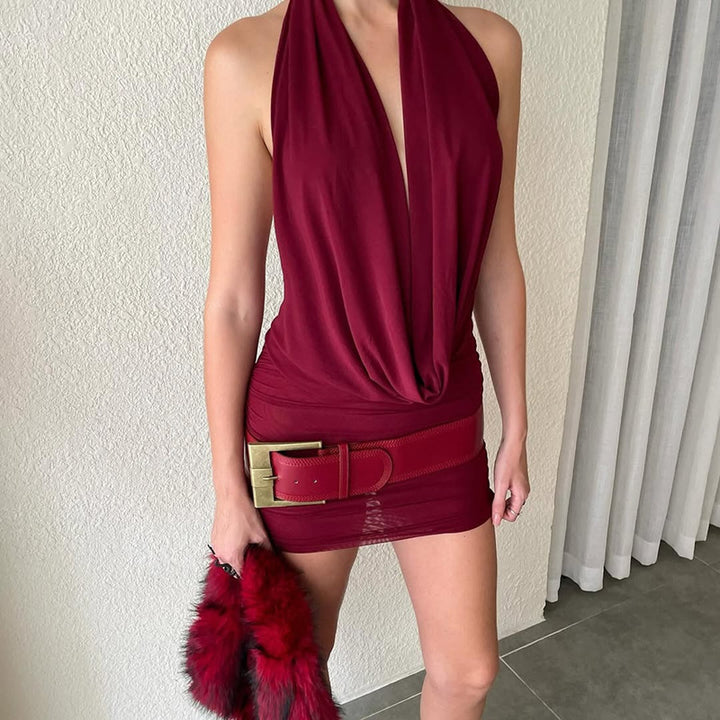 Damen Elegantes Maxikleid mit tiefem V-Ausschnitt und schimmernder Materialstruktur Echo Archiv
