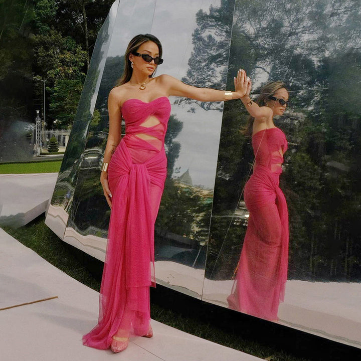 Damen Elegantes trägerloses Maxikleid mit raffinierten Drapierungen und transparenter Optik Echo Archiv