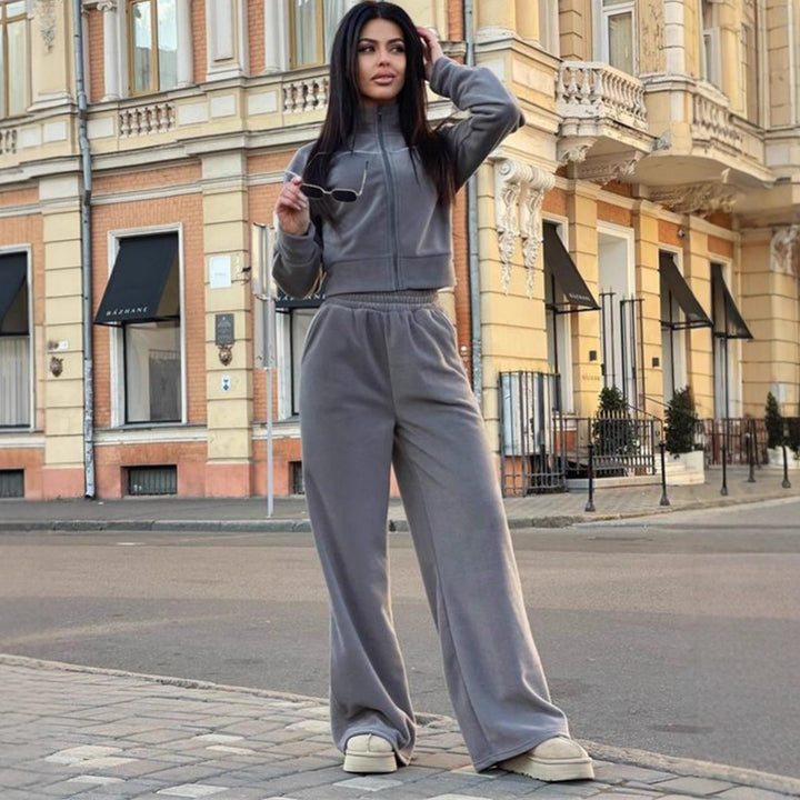 Damen Kurzgeschnittenes Zip-Oberteil mit lockerfallender High-Waist-Loungehose – Auréline
