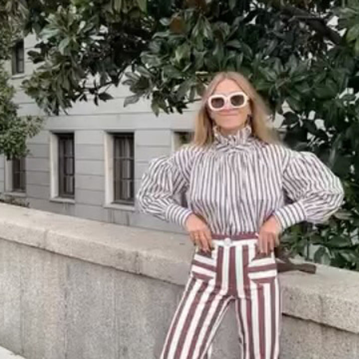 Damen Gestreifte Oversized-Bluse mit Rüschkragen & voluminösen Puffärmeln Echoarchiv
