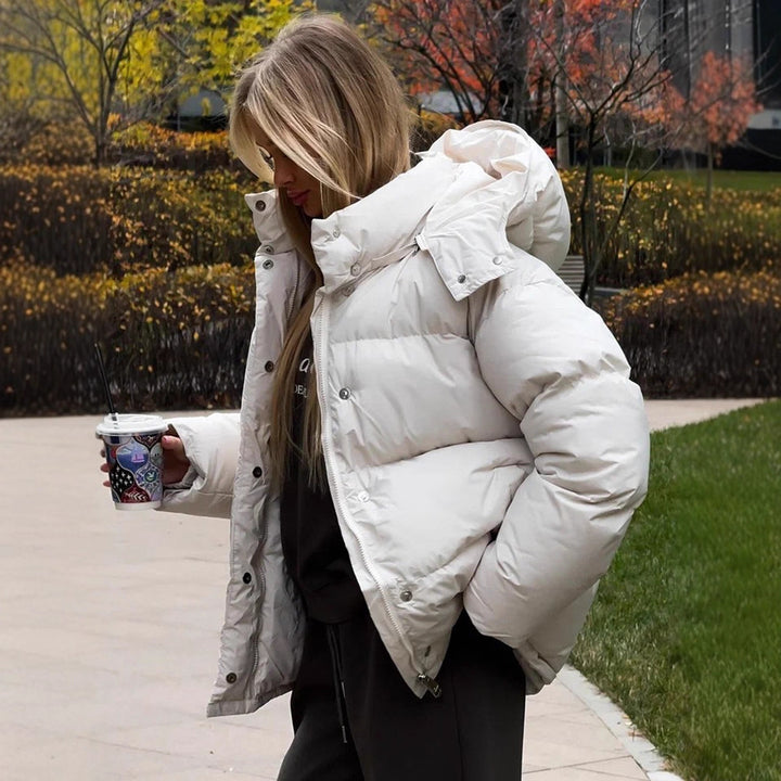Damen Kurze winddichte Stepp‑Pufferjacke mit abnehmbarer Kapuze und hohem Stehkragen Echoarchiv