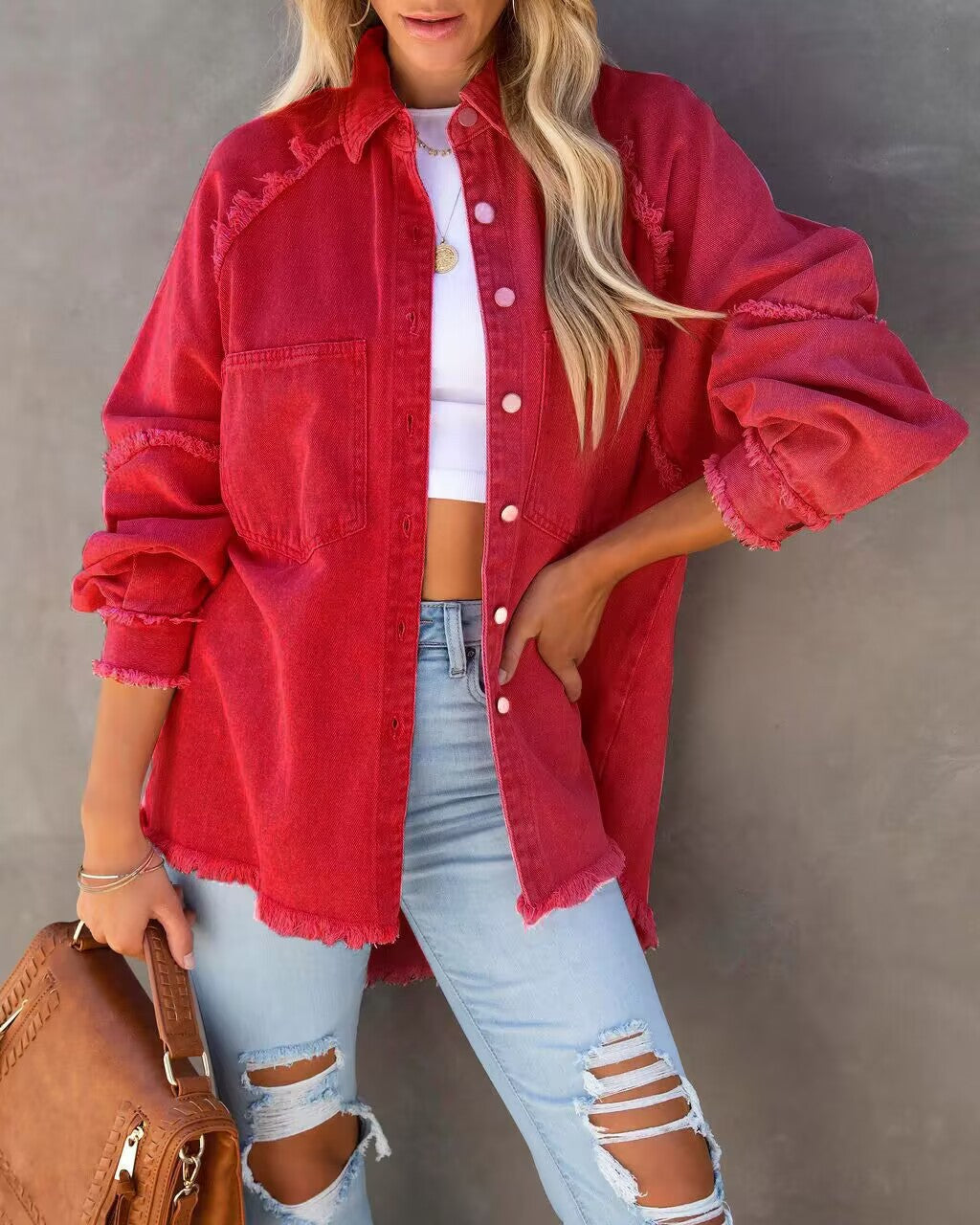 Damen nan oversized Hemdjacke im Used‑Look mit ausgefransten Kanten und aufgesetzten Pattentaschen Echo Archiv