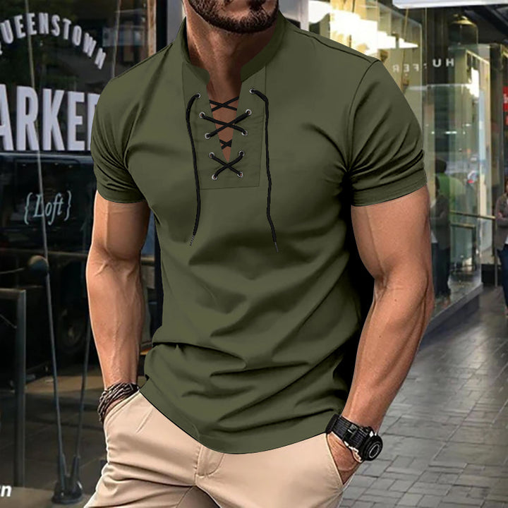 Herren Kurzarm-Henley-Shirt mit modernem Schnürdesign Echoarchiv
