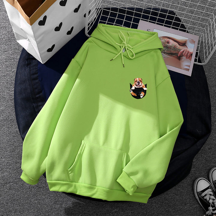 Unisex Kapuzenpullover mit Bulldoggen-Taschenpatch, oversized Schnitt und angerauter Fleece-Innenseite – Auréline