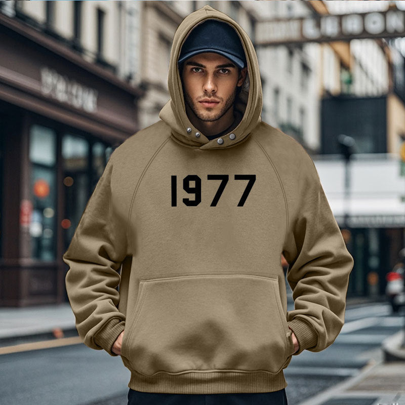 Herren Gemütlicher Kapuzenpullover mit ausgefallenem Design und praktischen Taschen Echoarchiv