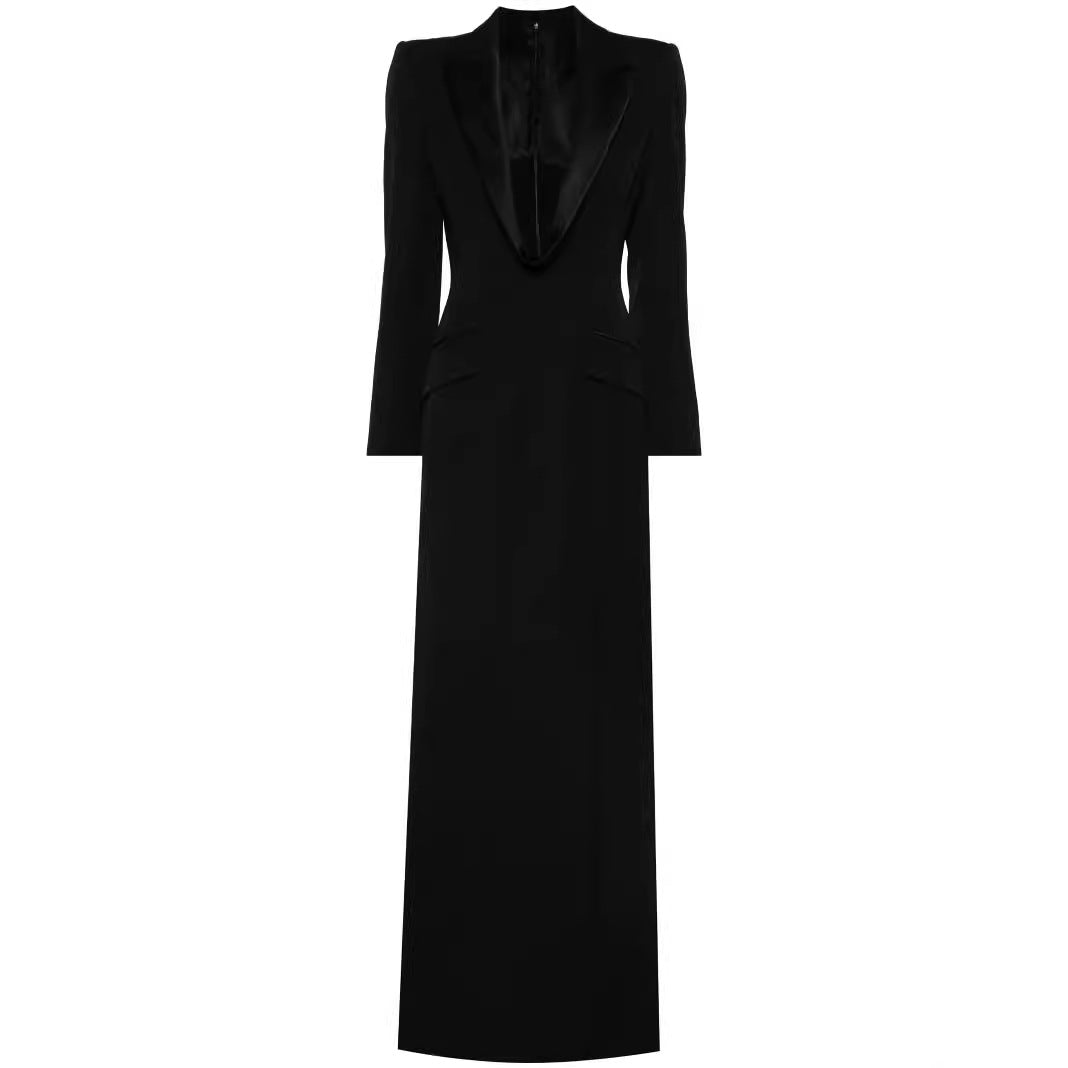 Damen Tailliertes Abend-Maxikleid im Smoking-Blazer-Stil Echoarchiv