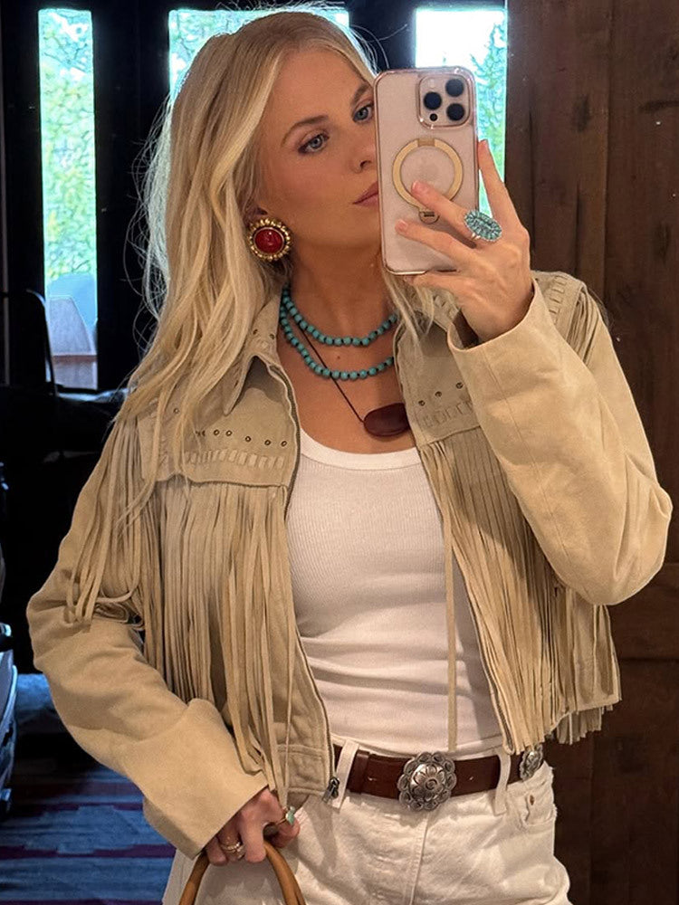 Damen Cropped Wildleder‑Style Fransenjacke mit Nietenapplikation Echoarchiv