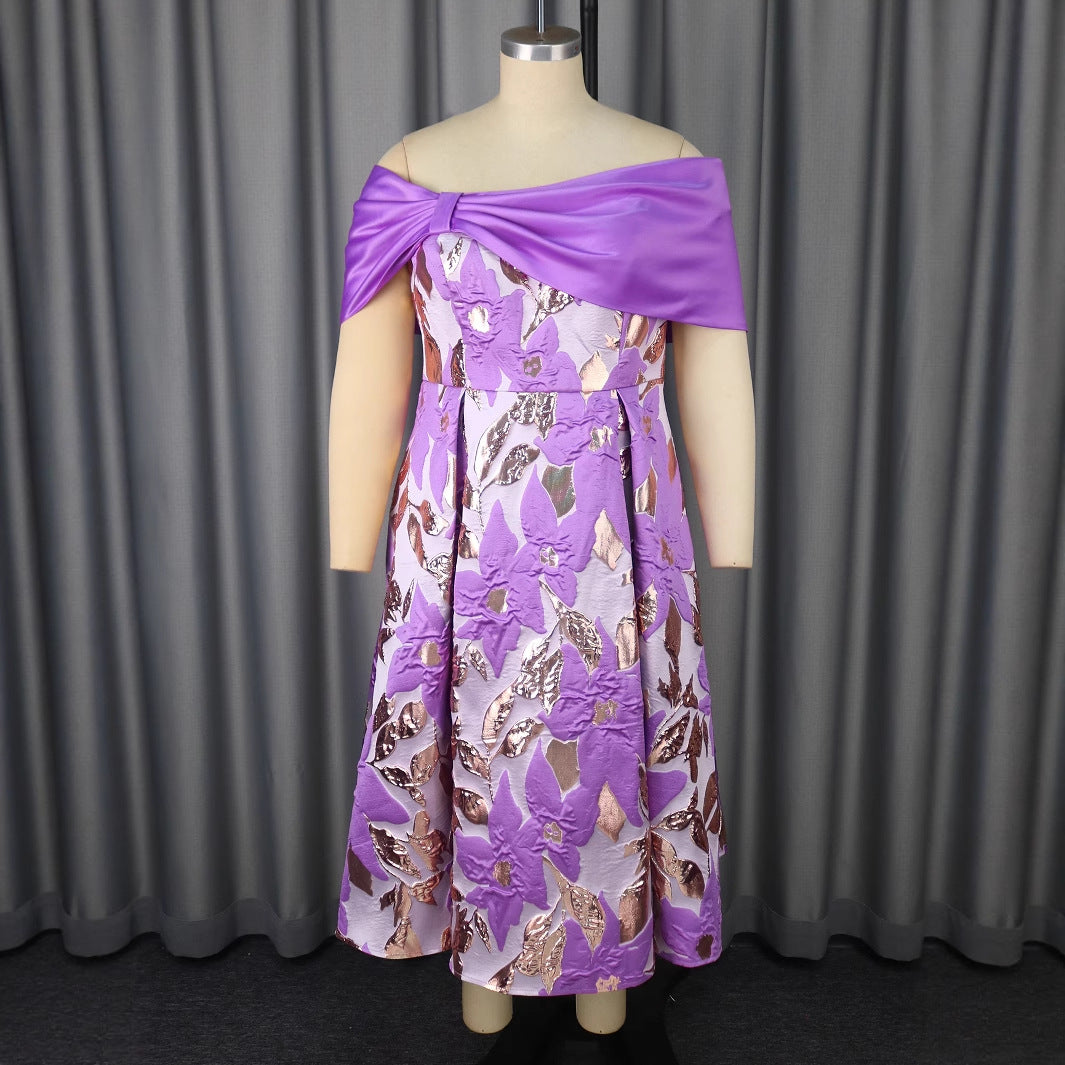 Damen Elegantes Abendkleid mit schulterfreier Applikation und floralen Motiven Echo Archiv