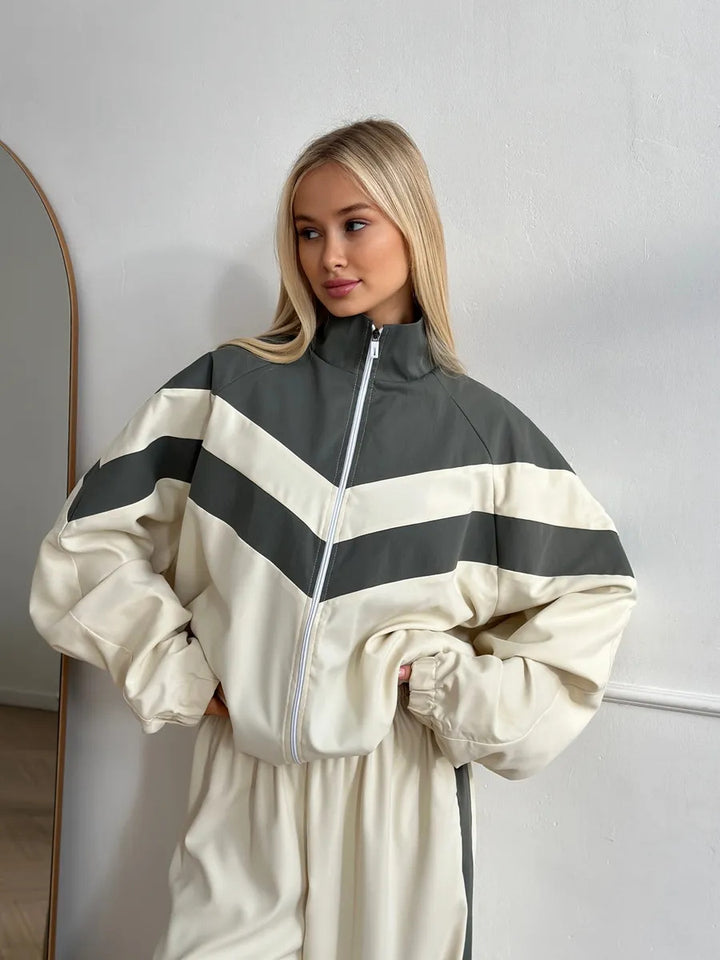 Damen Oversized Windbreaker-Set mit Reißverschlussjacke und elastischer Bundhose – Avérine