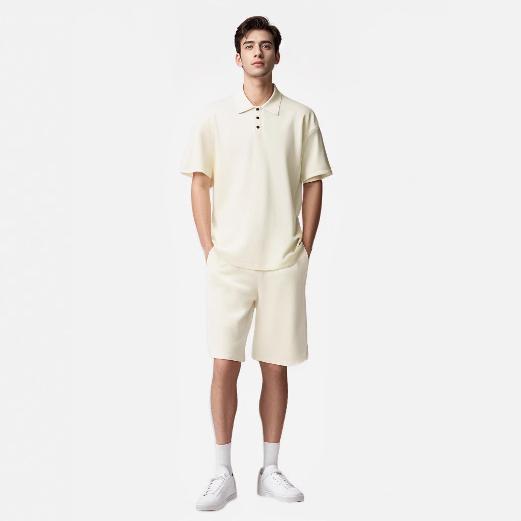 Herren Sportliches Kurzarm-Polo mit passendem Bermuda-Shorts Echoarchiv
