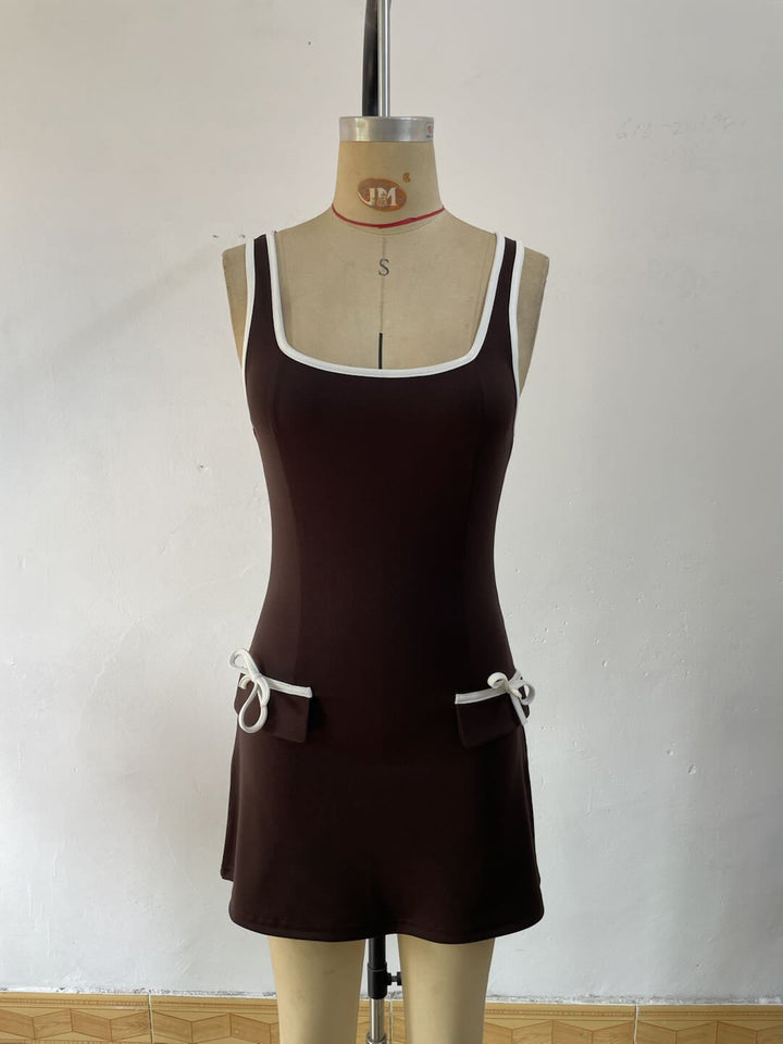 Damen Sommerliches Minikleid mit praktischen Taschen und verstellbaren Trägern Echo Archiv