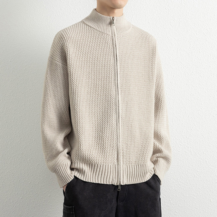 Herren Strickjacke mit hohem Kragen und praktischen Reißverschluss Echoarchiv