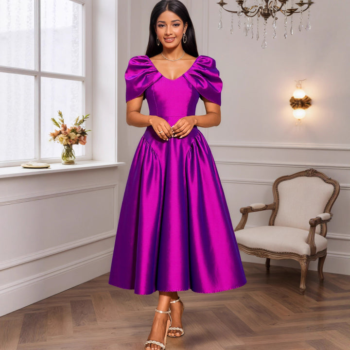 Damen Elegantes Satin Abendkleid mit voluminösen Puffärmeln Echo Archiv
