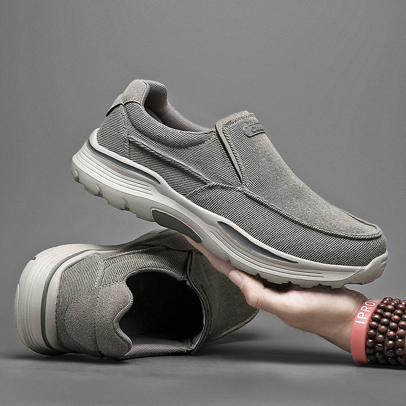 Herren leichte Slip-On Komfortfreizeitsneaker mit atmungsaktivem Canvas und stoßdämpfender Plateausohle – Tavélo