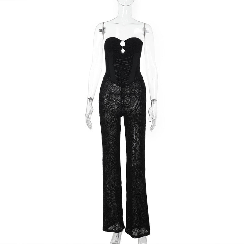 Damen eleganter Jumpsuit mit strukturierter Spitze und verführerischem Ausschnitt Echo Archiv
