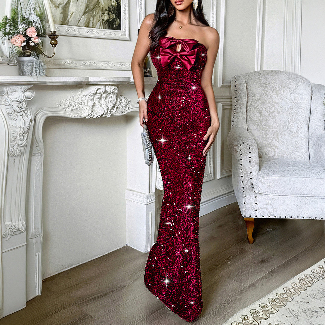 Damen Glamouröses Abendkleid mit funkelnden Pailletten Echo Archiv