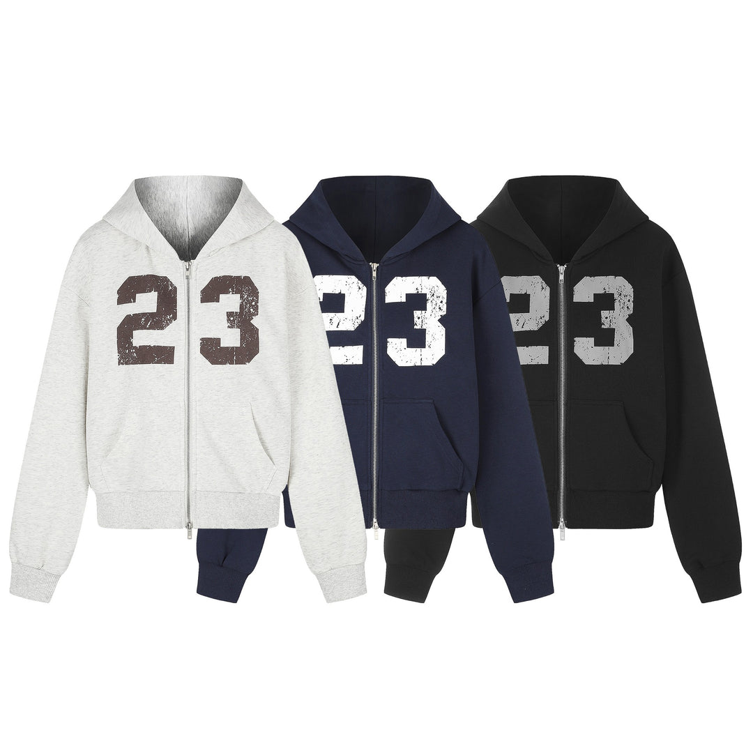 Damen Zip‑Hoodie im Boxy‑Schnitt mit Kängurutasche und Nummernprint Echoarchiv