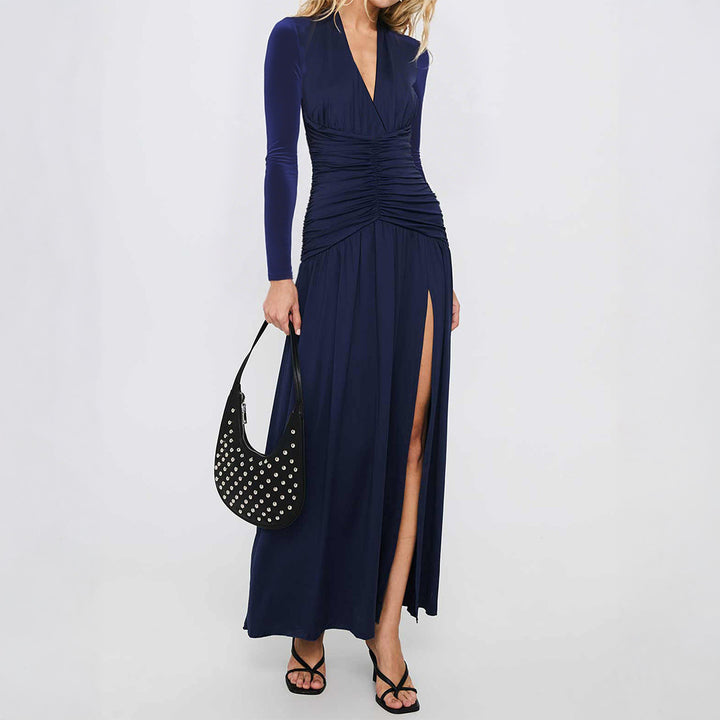 Damen nan elegantes Abendkleid mit gerafftem Wickeloberteil, hohem Beinschlitz und Samtärmeln Echo Archiv