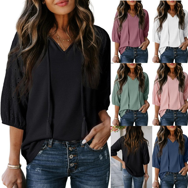 Damen Waffelshirt mit V‑Ausschnitt, Quasten und bestickten Puffärmeln Echo Archiv