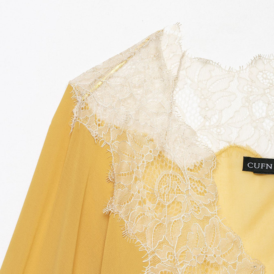 Damen Transparente Chiffon-Überwurfbluse mit Spitzenbesatz und Bindebändern Echoarchiv