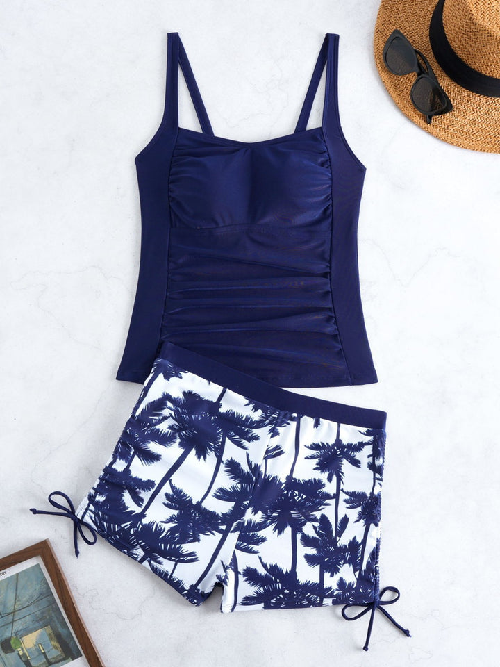 Damen Badeanzug mit trendiger Raffung und modischen Shorts Echo Archiv