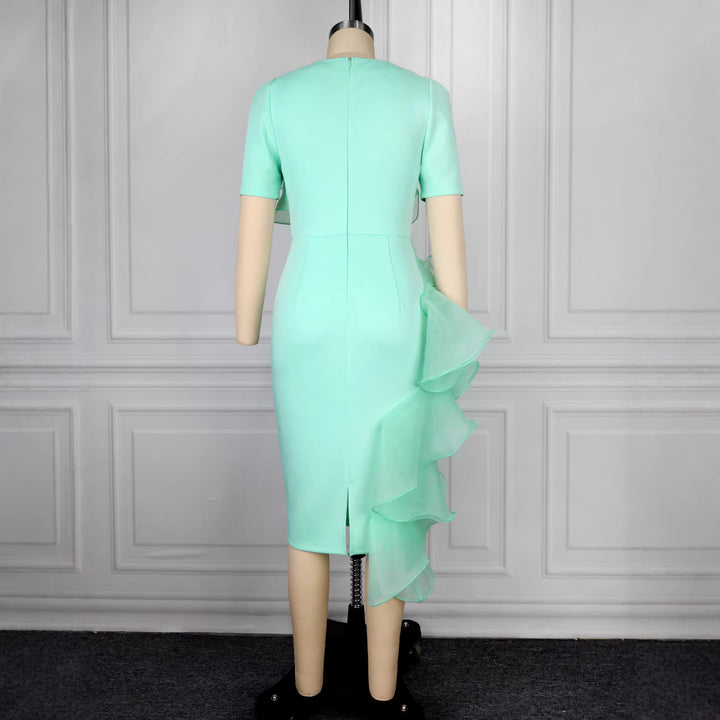 Damen figurbetontes Abendkleid mit Rüschenakzenten Echo Archiv